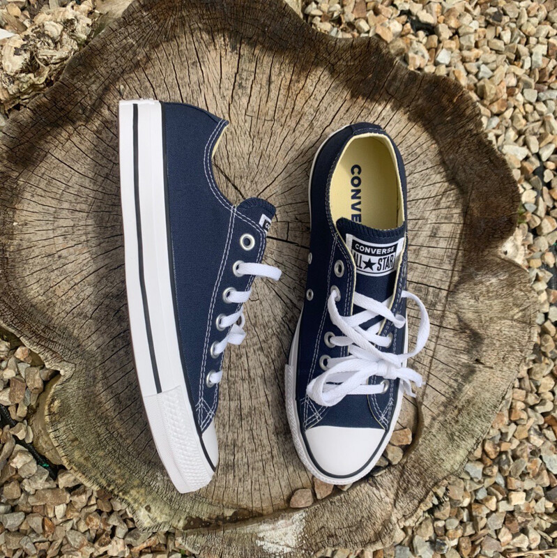 Converse Chuck Taylor Low Navy