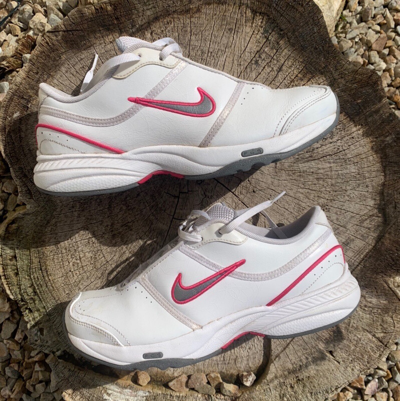 Retro Leather Nike’s