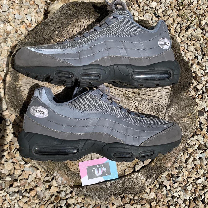 Nike Air Max 95 Grey Retro Logo
