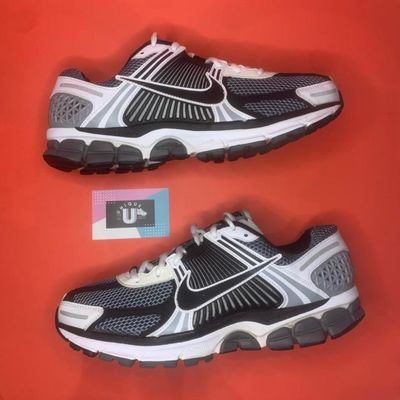 Nike Zoom Vomero 5 SP Wolf Grey Black White