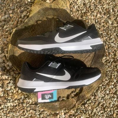 Nike Air Varsity Compete 3 Woven Black White