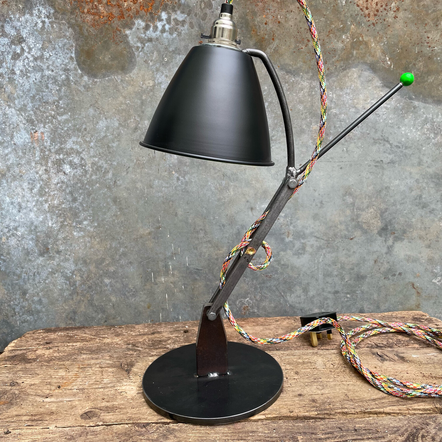 Industrial Articulated Lamp (Black Green)