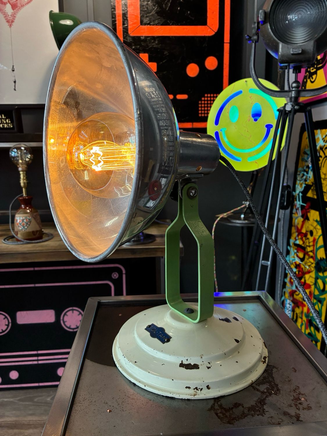 Sol-tan Vintage Lamp