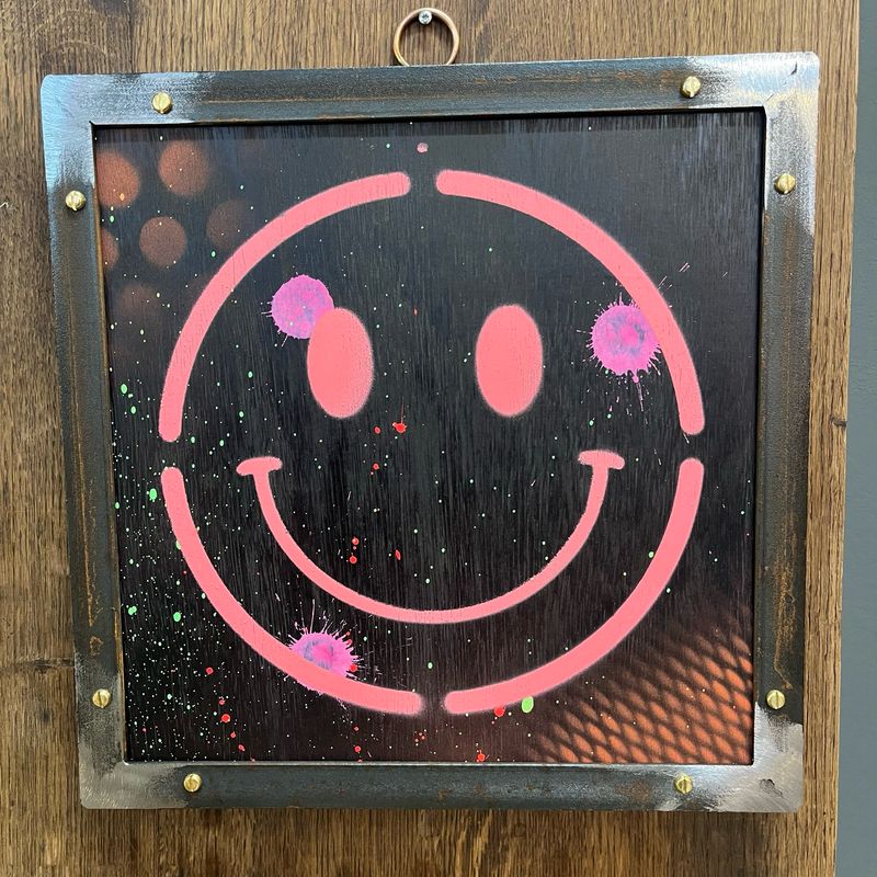 Smiley Art In Steel Frame