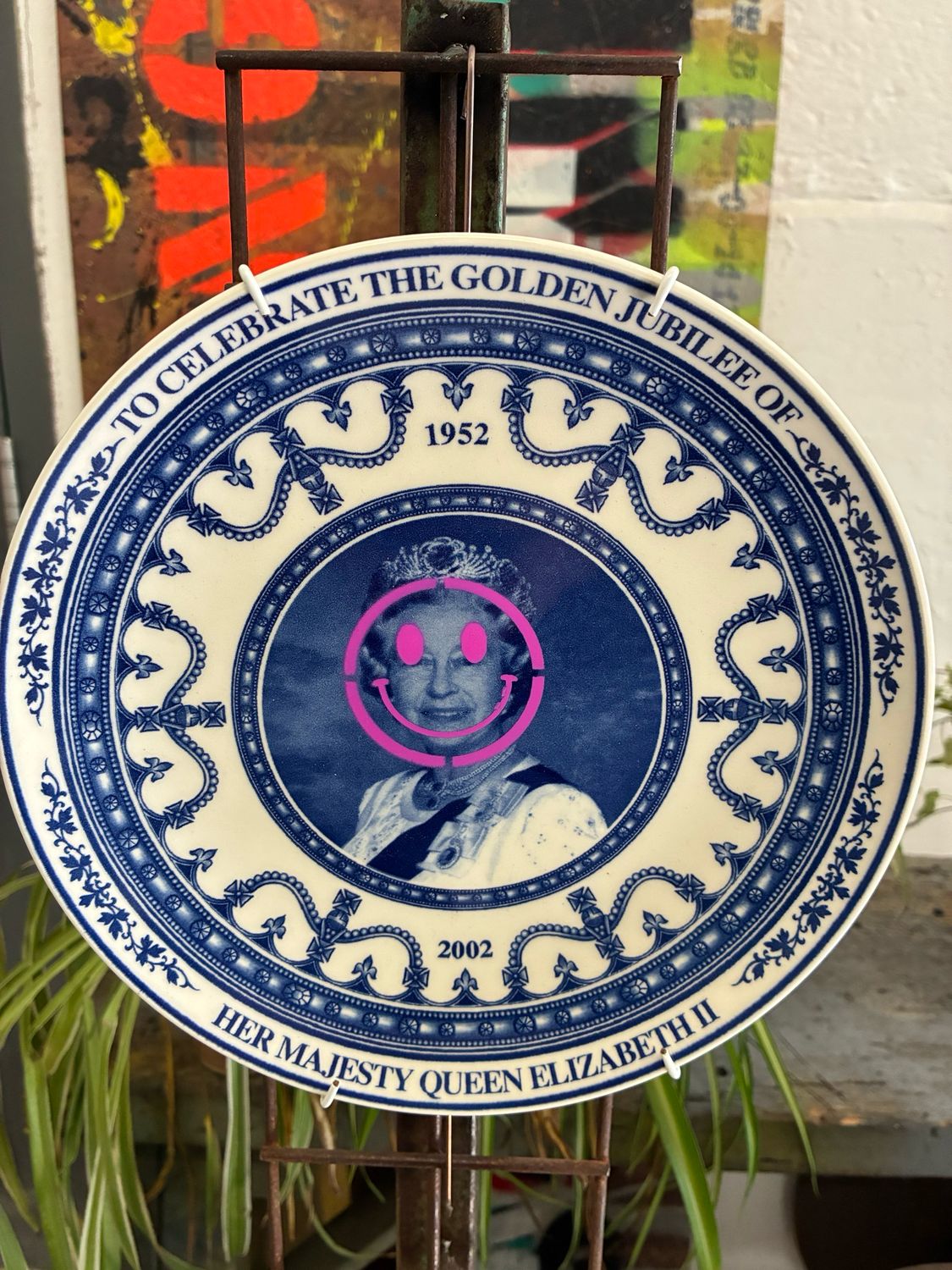 Golden Jubilee Commemorative Wedgwood Plate (smiley Edition)