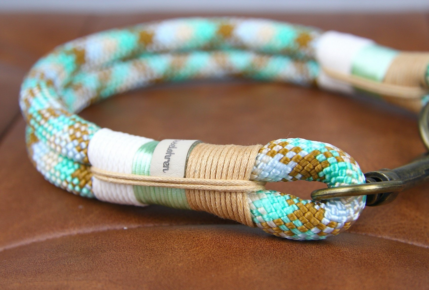 Halsband aus Tau Design Leyla