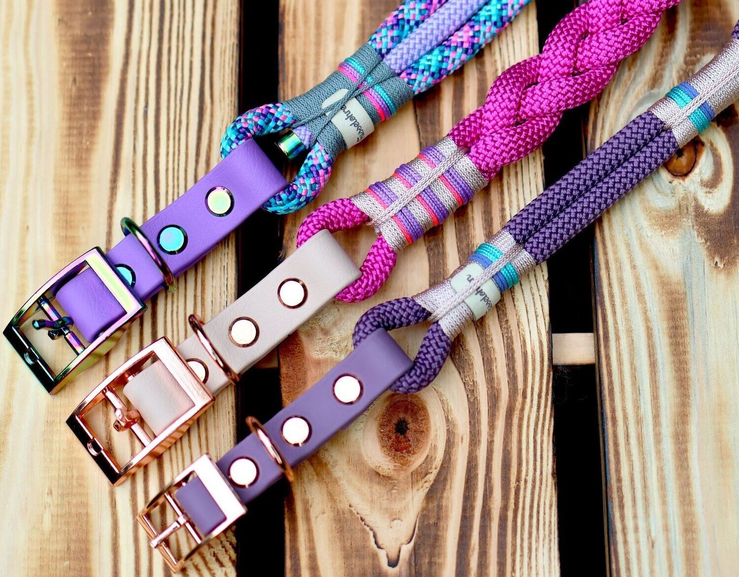 *Halsband-Generator Premium Tau*