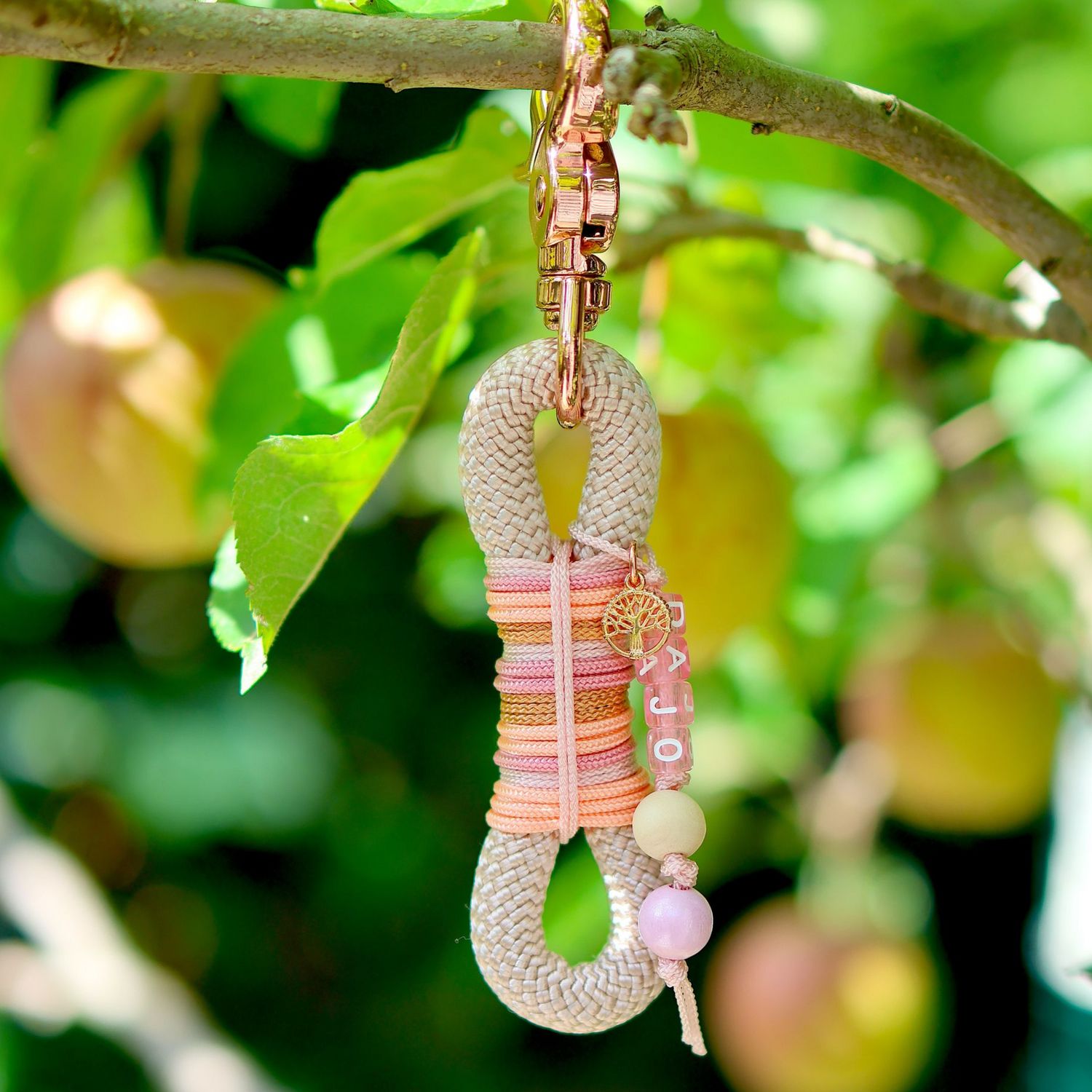 Schlüsselanhänger aus Tau Design Peach