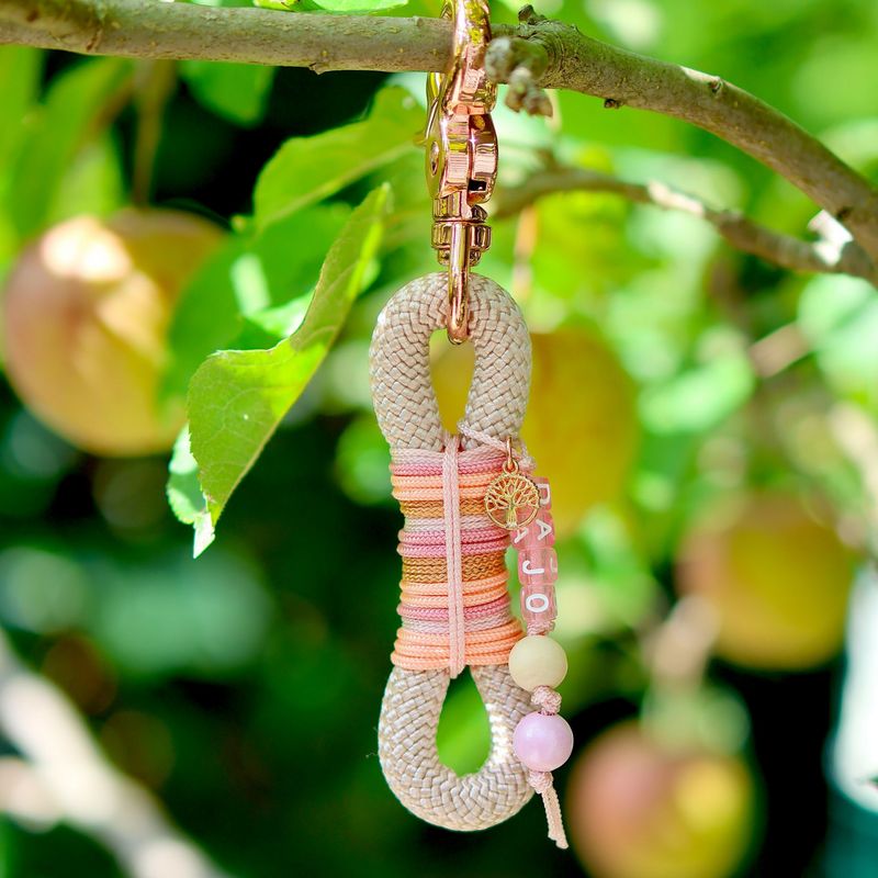 Schlüsselanhänger aus Tau Design Peach