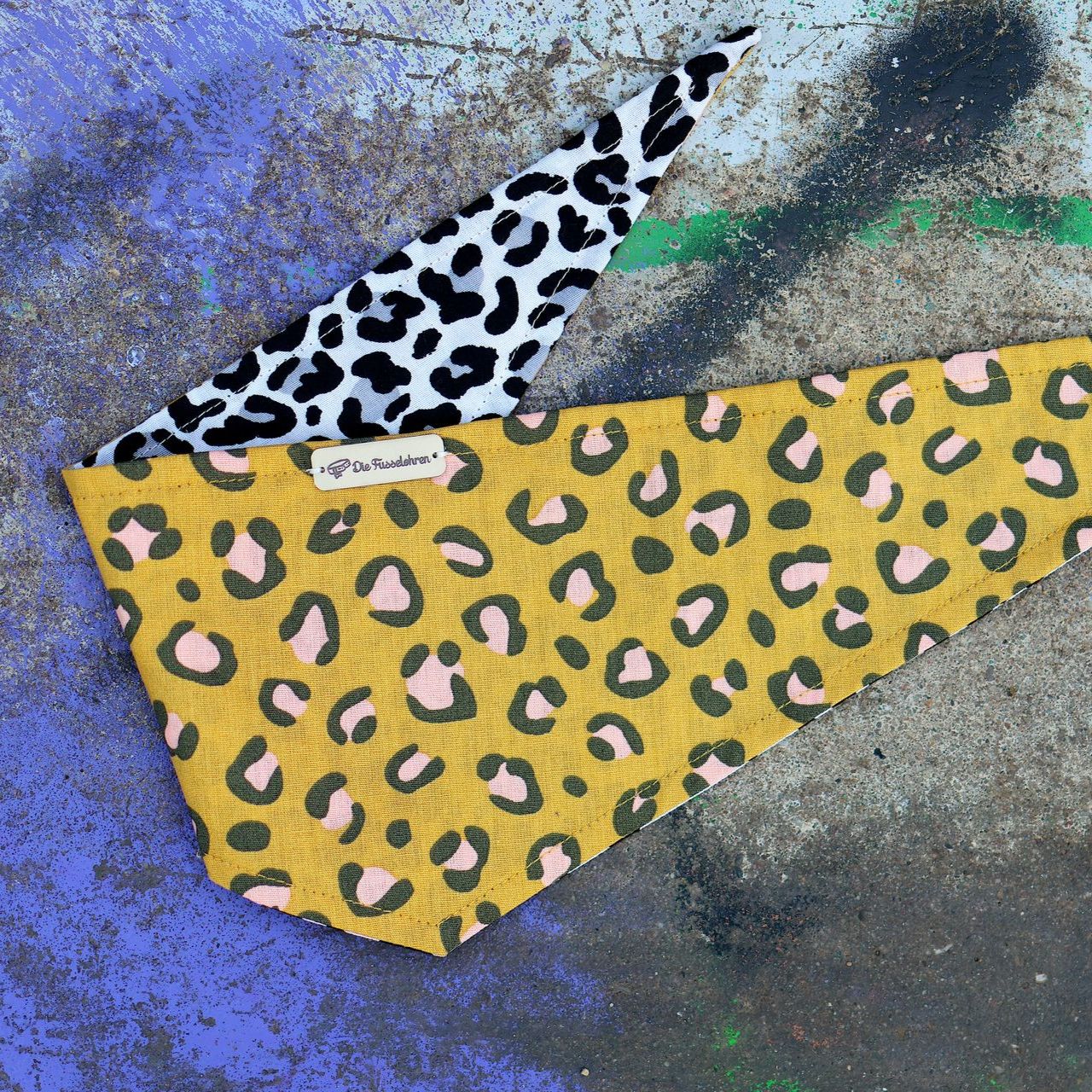 *Sofortkauf* Wende-Halstuch HU 21-29cm *Sofortkauf* Wende-Halstuch HU 21-29cm