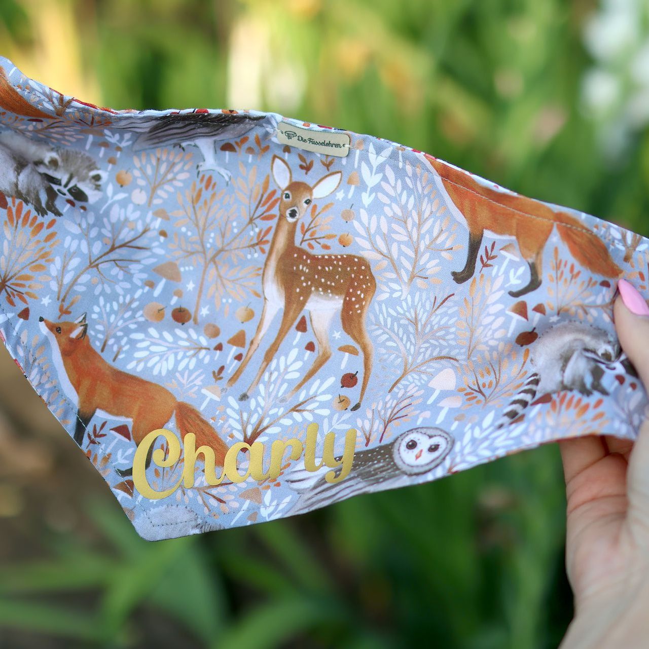 * Wendehalstuch-Generator *