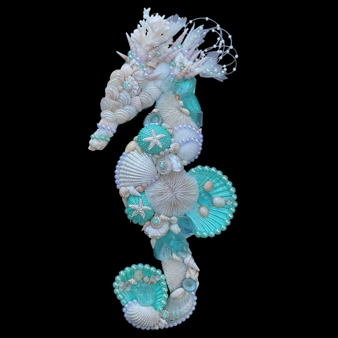 Sea Green Left Facing Seahorse