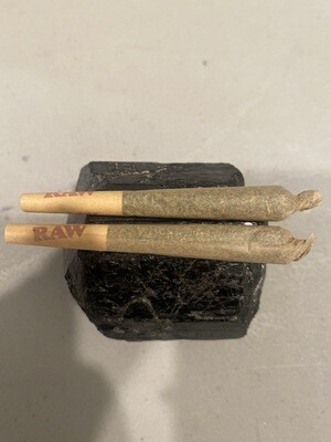 (1) Premium House Pre-Roll (Lux) (.75g)