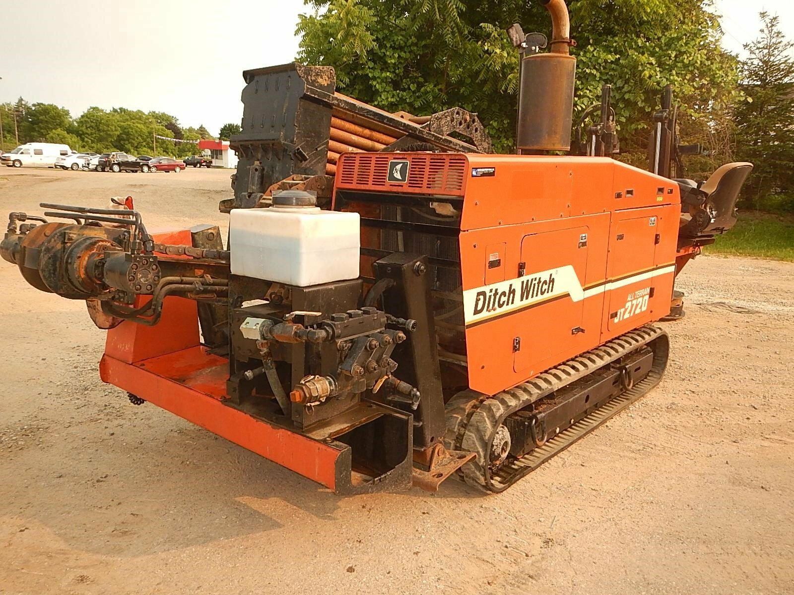 2001 DITCH WITCH JT2720AT
