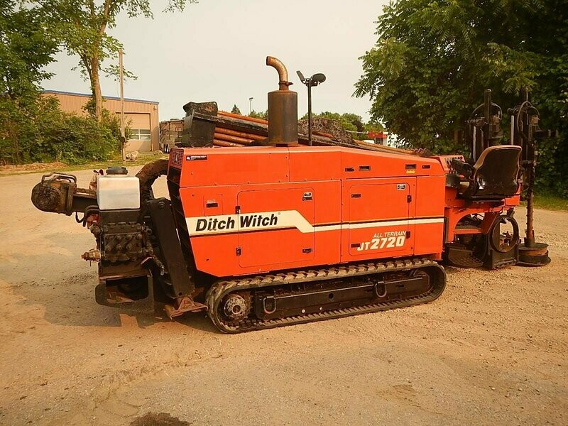 2001 DITCH WITCH JT2720AT