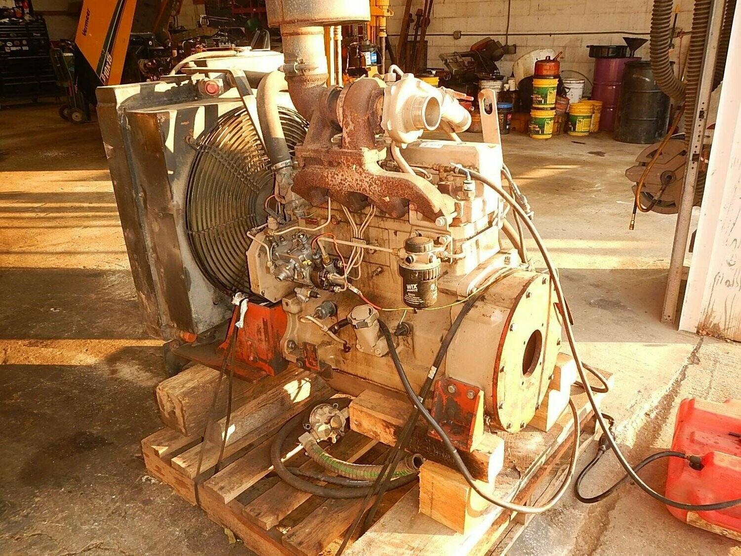 2000 DITCH WITCH JT2720