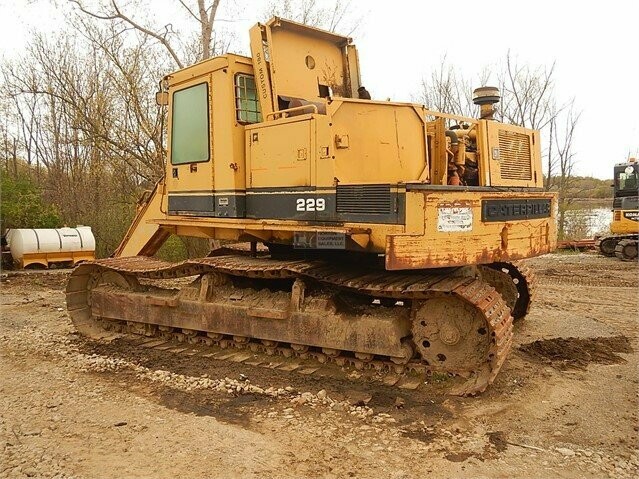 1989 CAT 22