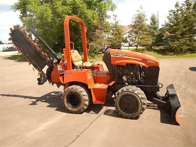 2004 DITCH WITCH RT40