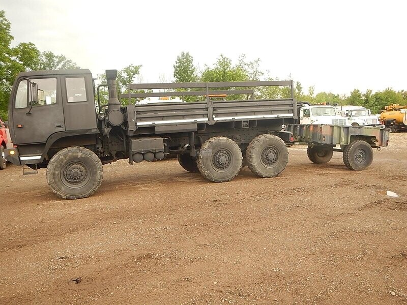 1997 STEWART & STEVENSON M1083