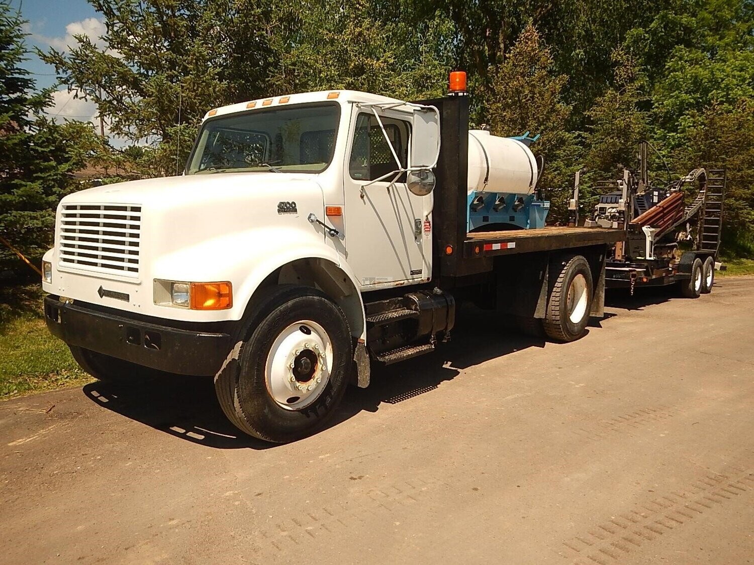 1999 INTERNATIONAL 4700