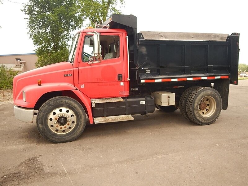 2000 FREIGHTLINER FL80