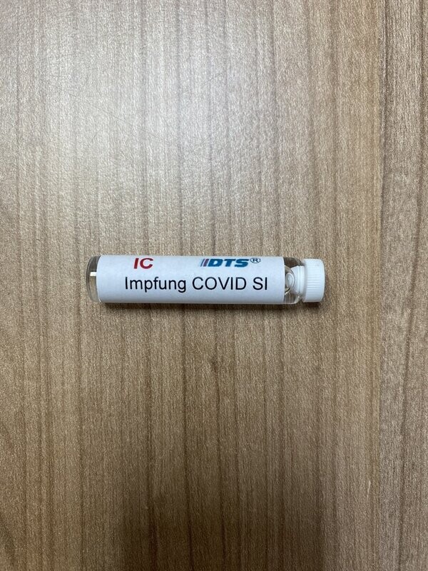 Testampulle Impfung COVID S
