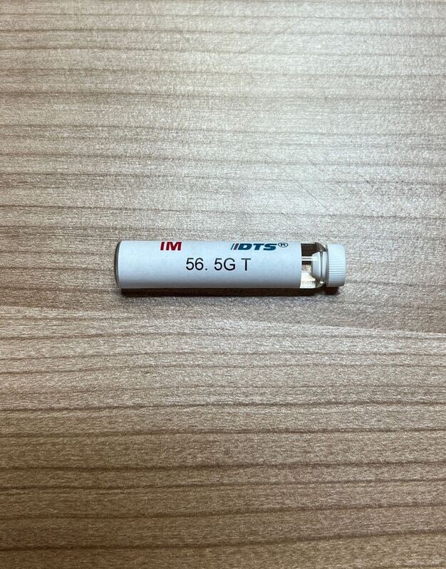 Testampulle "5G T" (Telekom und Vodafone Deutschland)