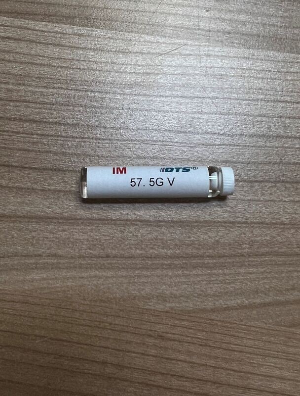Testampulle "5G V" (Telekom und Vodafone Deutschland)