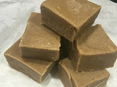 KETO (& VEGAN) PEANUT BUTTER FUDGE