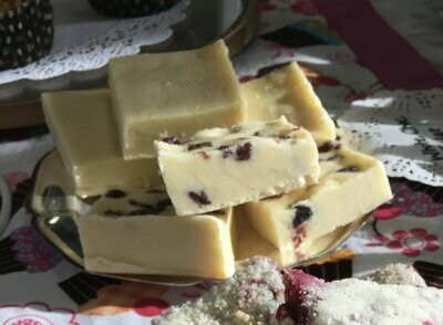 WHITE CHOCOLATE FUDGE