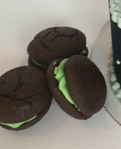 CLASSIC MARSHMALLOW WHOOPIE PIES