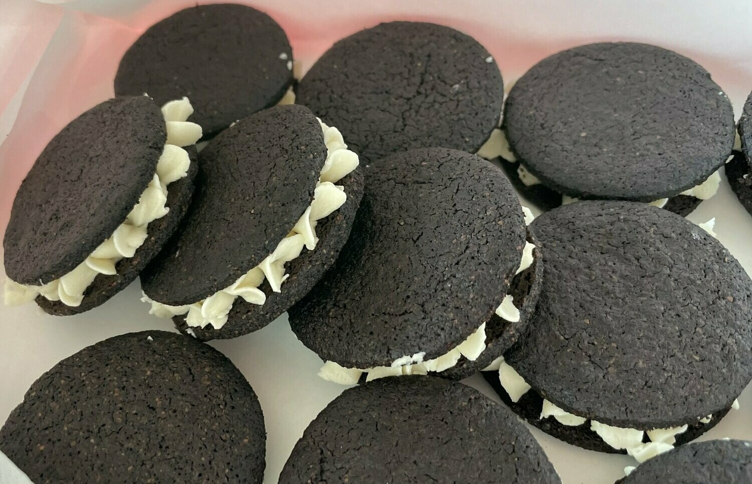 KETO OREO WHOOPIE PIES