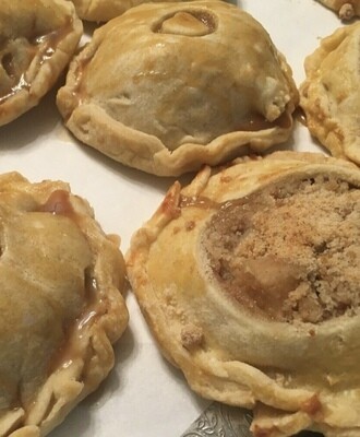 GOURMET DUTCH APPLE HANDPIES