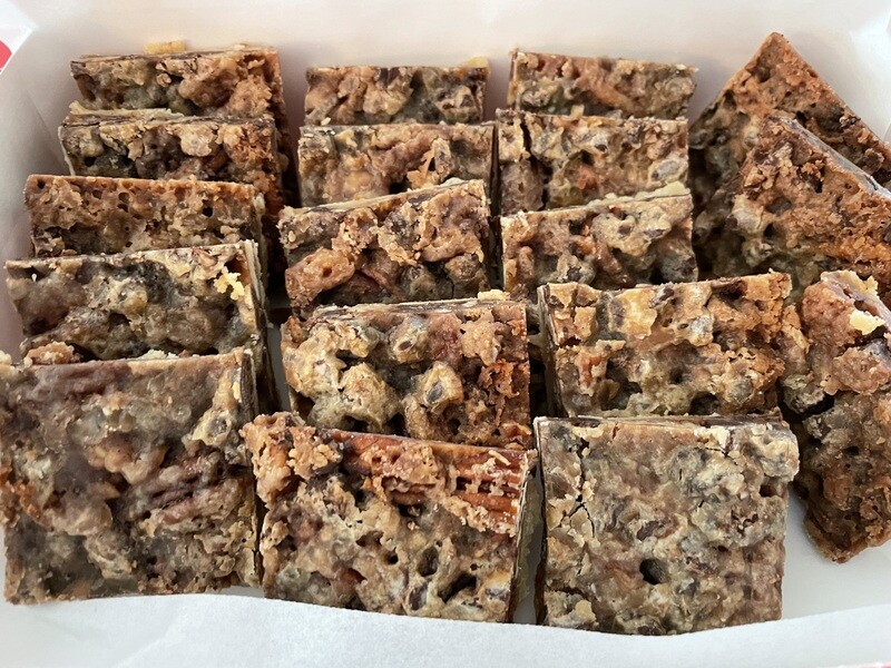 CHOCOLATE PECAN PIE BARS