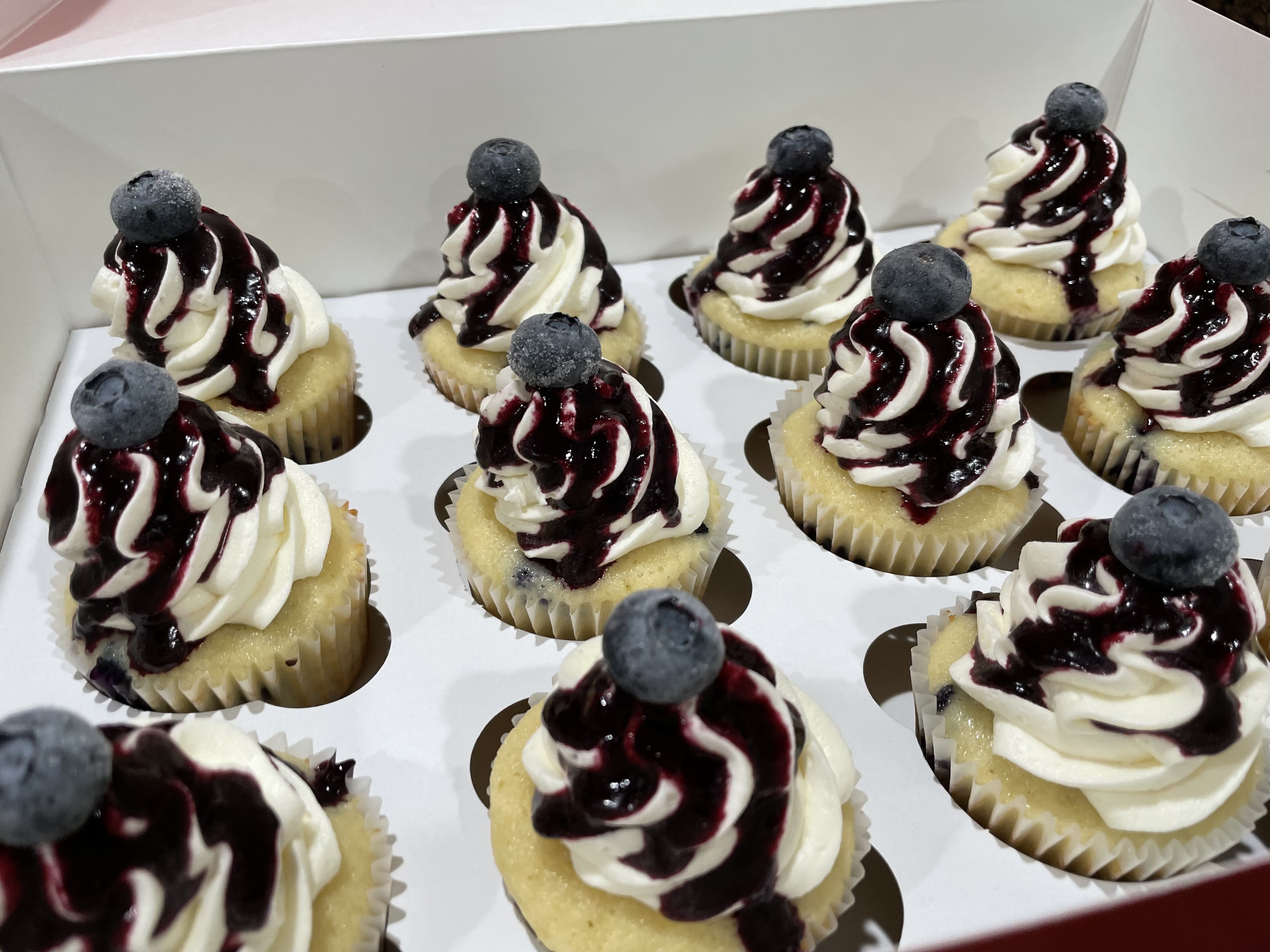 WHITE CHOCOLATE BLUEBERRY