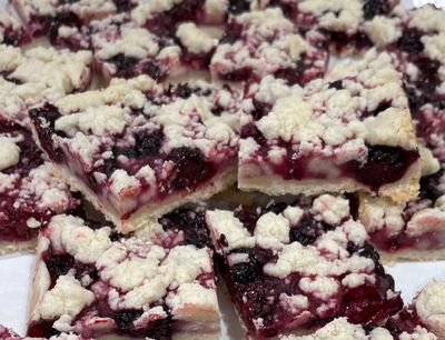 KETO BLACKBERRY CHEESECAKE BARS