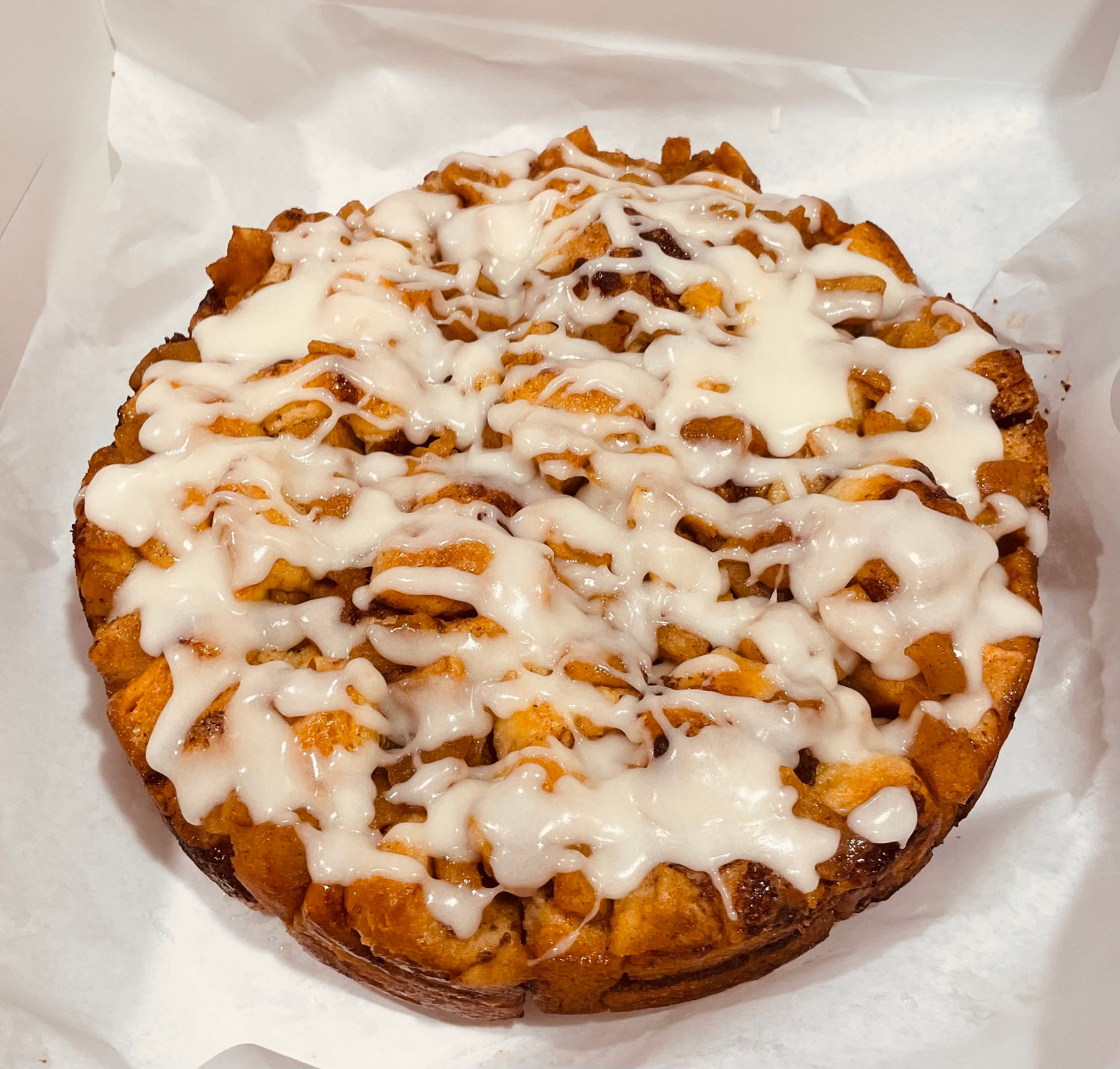 APPLE FRITTER CINNAMON ROLL