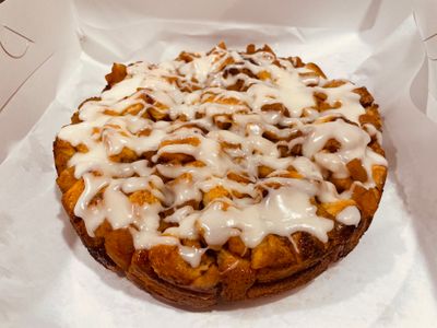 APPLE FRITTER CINNAMON ROLL