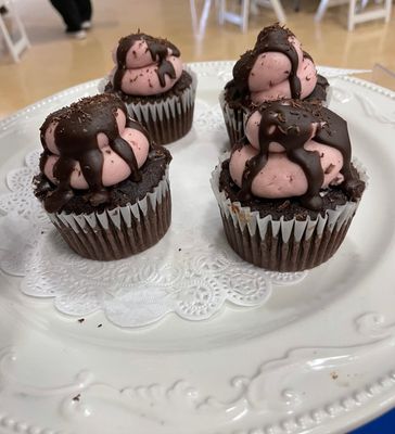 RASPBERRY DARK CHOCOLATE (GF)