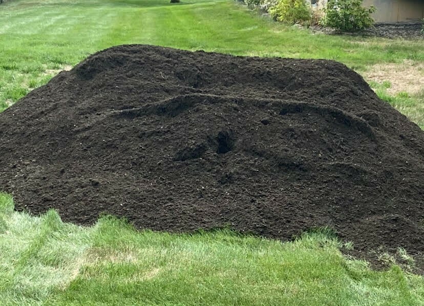 Lawn Loam/Topsoil: Perfect for Lawns