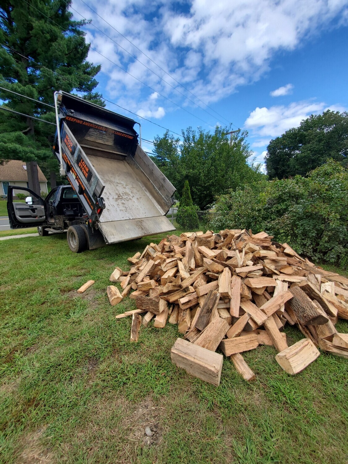 Fire Wood: Full Cord, Native Hardwood, Dry, Seasoned, Cut/Split 16