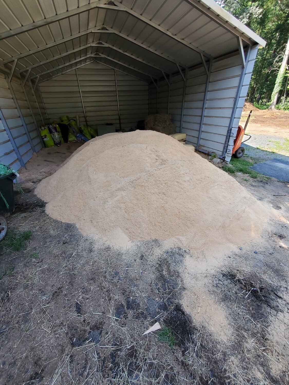Sawdust, Horse and Livestock Bedding