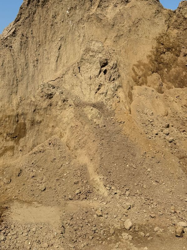 Fill Screened, Rocks up to 1"