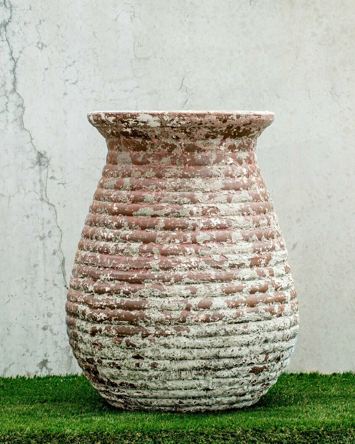 RING VASE (60cm X 83cm)