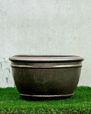 LARGE POT WITH RING
(40cm X 28cm)