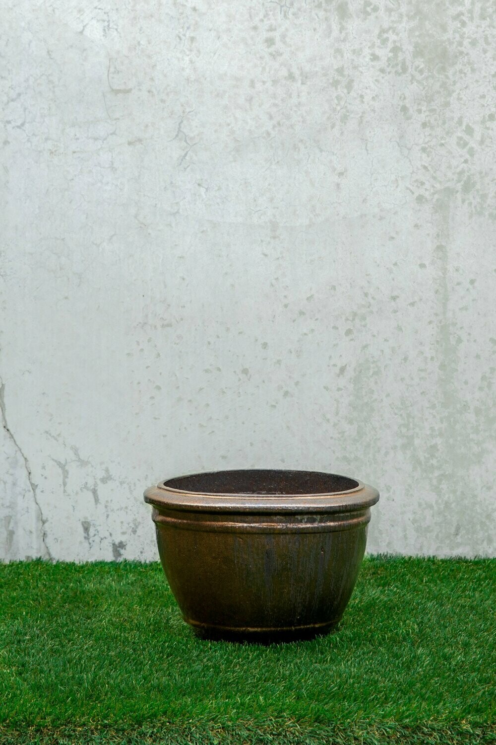 LARGE POT WITH RING
(55cm X 35cm)