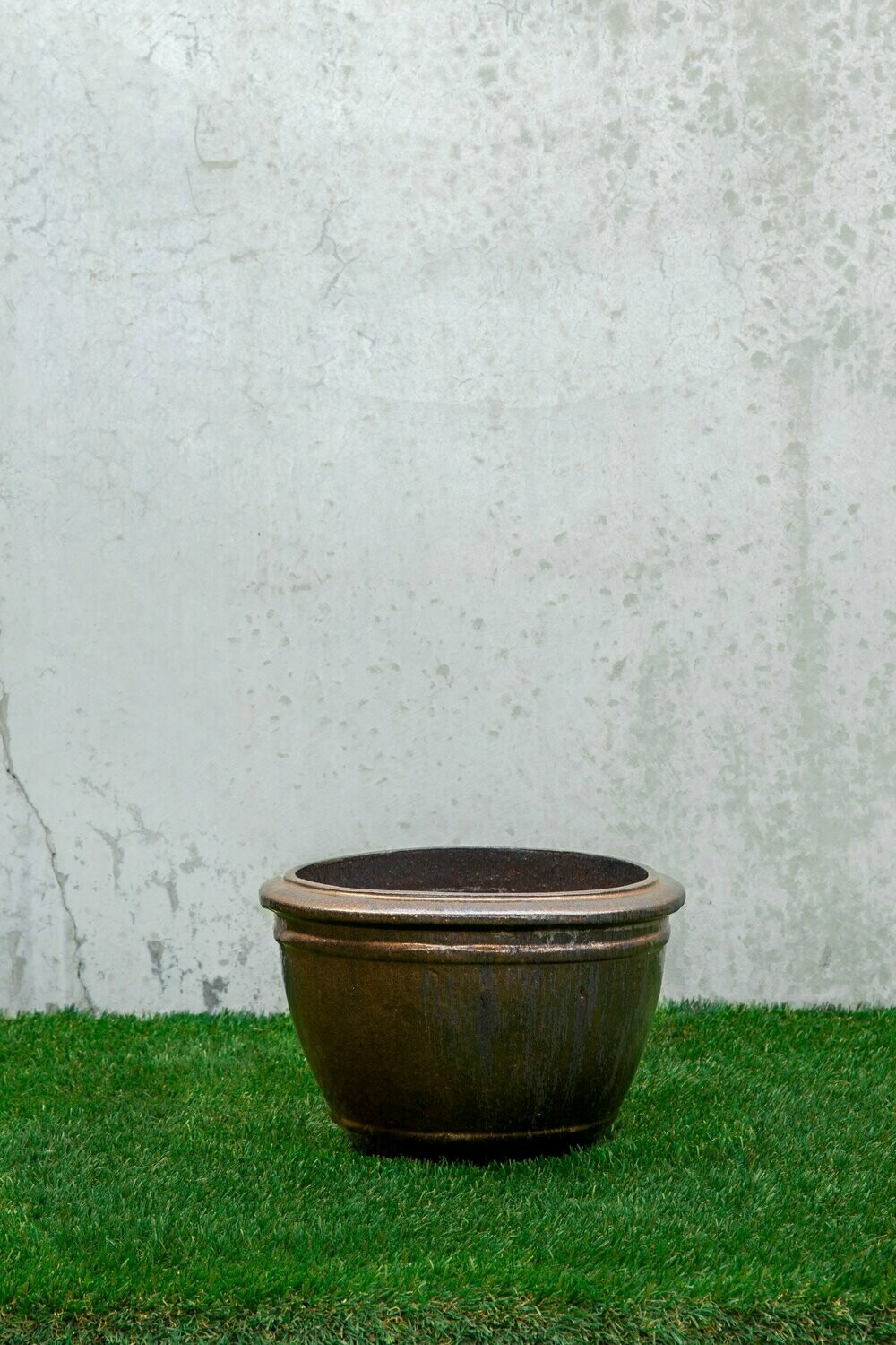 LARGE POT WITH RING 
(55cm X 35cm)