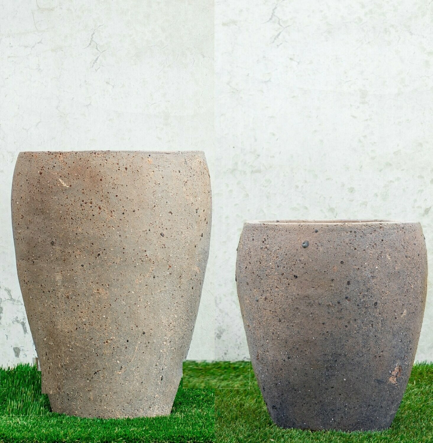 PLAIN EGG POT SET
(48cm X 66cm) &
(31cm X 43cm)