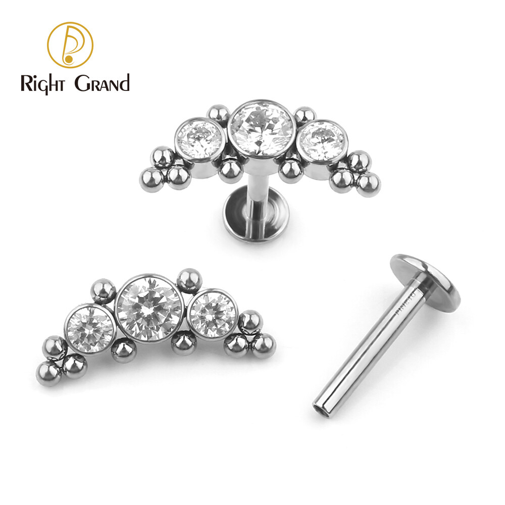 Right Grand ASTM F136 Titanium Internal Thread Flat Back Stud Bezel Set 3 CZ and Bead Clusters Labret Cluster For Helix Cartilage Piercings