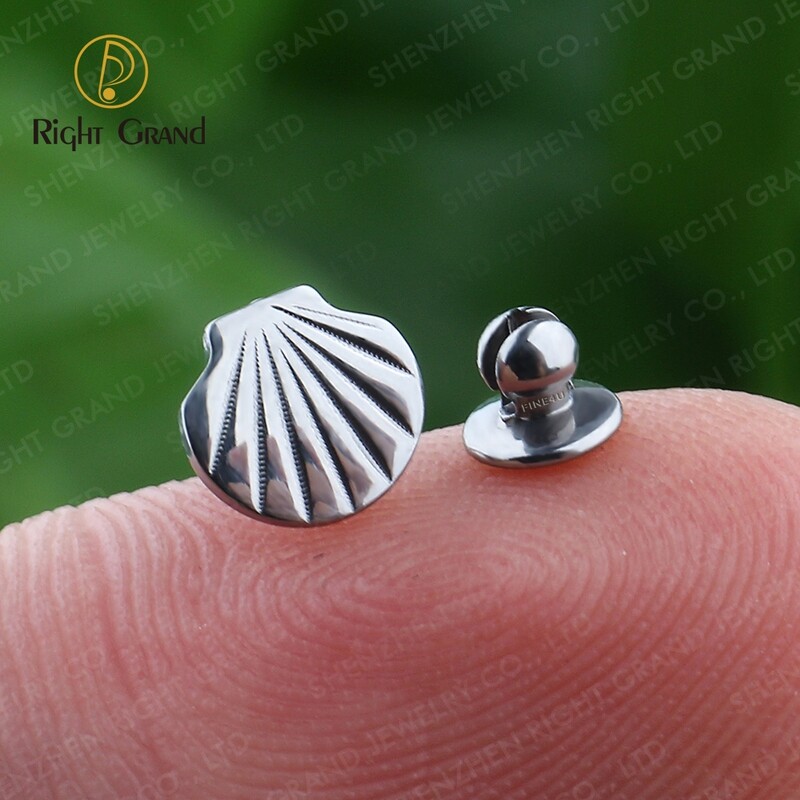 Right Grand Implant Grade Mirror Polish ASTM F136 Titanium Shell Earring Studs